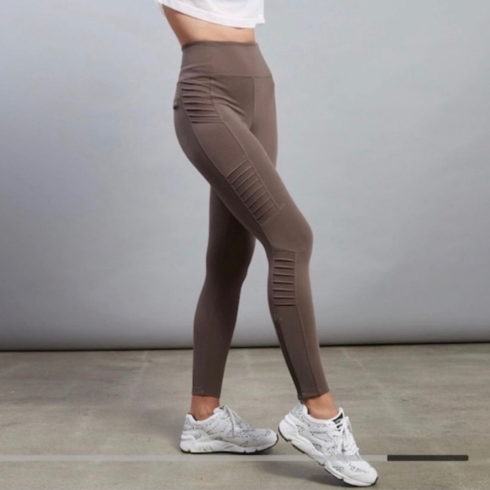 NWOT Athleta Delancey Moto Leggings
